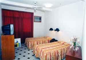 Hotel Don Carlos Puerto Maldonado Dış mekan fotoğraf