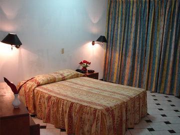 Hotel Don Carlos Puerto Maldonado Dış mekan fotoğraf